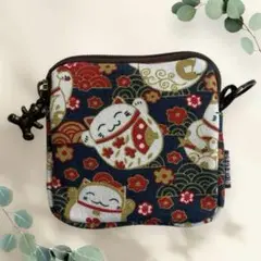 【新品未使用】招き猫柄 コインケース 布製　財布
