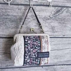 手提げがま口ポーチ*インド刺繍リボン*ブラック