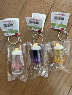 ダイソー　アイスフロートC　キーホルダー　3種