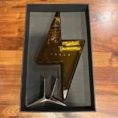 YUU　テスラ　デキャンタ Amazon.com | Tesla Tequila Decanter Bottle & Stand - Limited