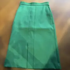 お値下げ　マルティニーク　未着用　極美品　グリーンタイトスカート　サイズ1