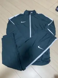 Item thumbnail for item 28e0493f-4b2c-4704-9647-fa68f3f9bda0