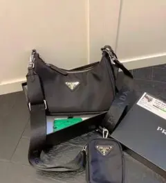 【期間限定】PRADA ブラック ショルダーバッグ