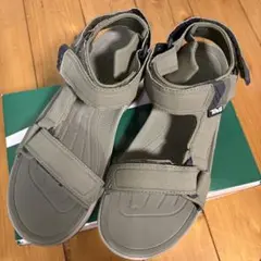 Teva スポーツサンダル オリーブ