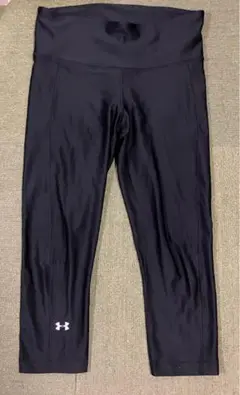 【美品】UNDER ARMOUR レギンスパンツ　Lサイズ　膝下丈