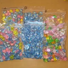 ⑥アミューズメント商品　　　　キラキラストーン250ｇ×6袋