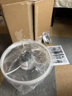 最終値！！！新品・未使用シーリングファンライト（箱・説明書・リモコン付き）
