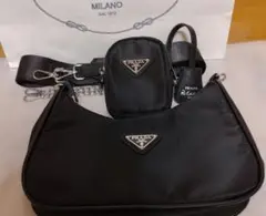 ショルダーバッグ ポーチ付き PRADAnoveltybag