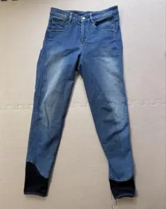 Item thumbnail for item f4e0fb4b-cb7f-4c3b-a594-cc1cf26ea9b9