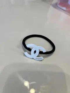 CHANEL ロゴ入りヘアゴム
