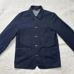 Item thumbnail for item 249bdfd3-7481-47b6-9eb7-89656b0742fd