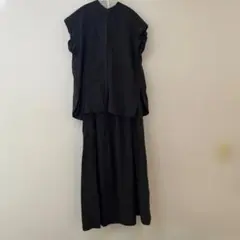 スピックアンドスパン　黒 ブラウス　黒スカート　セットアップ