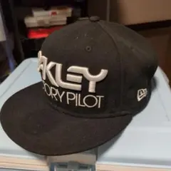 Oakley Factory Pilot ブラックキャップ