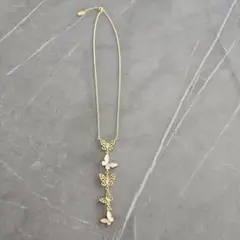 アンコキーヌ　バタフライネックレス