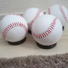 ホワイトボール 4個セット　硬式　サインボール　置き場つき
