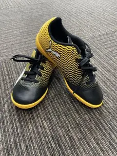 値下げしました！Puma プーマ インドアシューズ