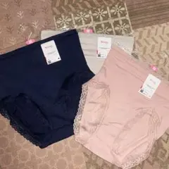 Item thumbnail for item 1d9f76f9-da2e-4423-9def-1e7e55d66ec1