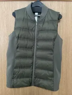 【新品】ルルレモン　ダウンベスト 　パープルのみ1枚　サイズ２ lululemon(ルルレモン) ダウンベスト(レディース) - 海外通販のBUYMA