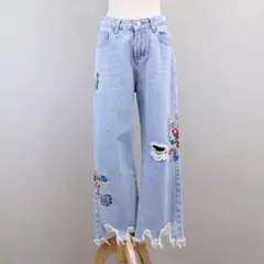 【新品】ダメージデニム 花刺繍