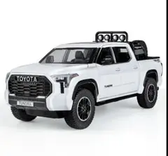 トヨタ　タンドラ ダイキャスト リアルミニカー ホワイト1/24