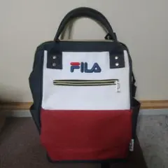 FILA キャンバスリュック 中型 ホワイト/レッド/ネイビー