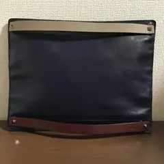開店セール☆レア品 美品 ヴァレンティノガラヴァーニ ロックスタッズ クラッチ