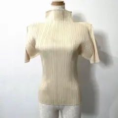 ISSEY MIYAKE