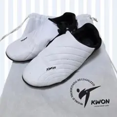 KWON テコンドーシューズ ホワイト 収納袋付き