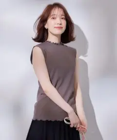 エニファム　メローノースリーブTシャツ