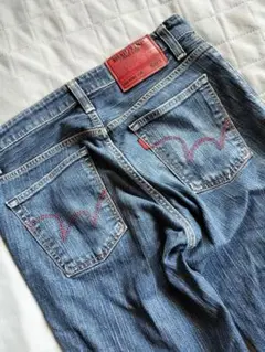 送料込み★EDWINブルートリップ　ストレートダメ－ジデニム日本製　size30
