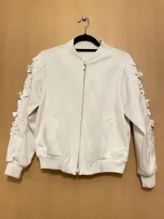 【クリスマス特別価格】Chesty ホワイト ブルゾン