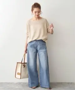 ライトブルーデニム ワイドレッグジーンズ