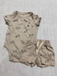 Baby GAP ベージュロンパース・ショートパンツセット　80