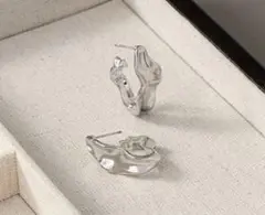 ディフォメーションピアス シルバー