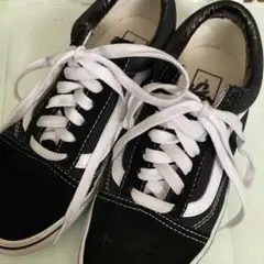 23.0 キッズ　Vans ブラック/ホワイト スニーカー