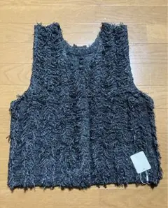 【新品未使用】earthy アーシー前後2WAYフリンジベスト　黒