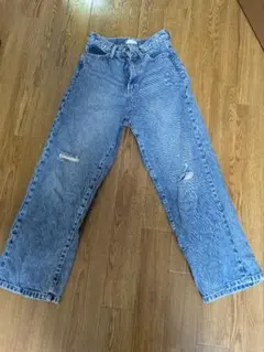 ダメージジーンズ　ローリーズファーム　Sサイズ