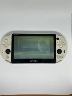 PS Vita ホワイト 本体　PCH2000