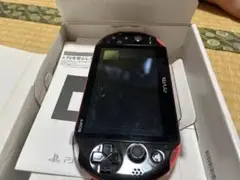 SONY PS Vita ピンク 本体 メモリーカード付き　PCH2000