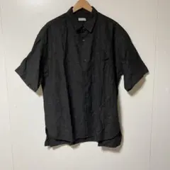⬜︎ローリーズファーム　黒の刺繍入り半袖シャツ