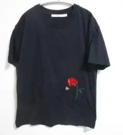 レアセル　rehacer　薔薇ローズ刺繍　ポケットTシャツ