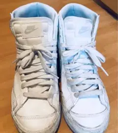 最終値下げ価格です!定価の半額以下⚠️NIKE ハイカットスニーカー