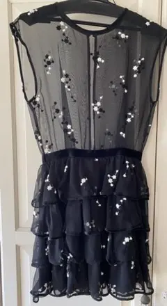 snidel_星座刺繍ブラックドレス