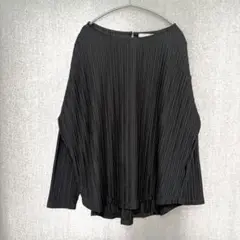 美品✦JUST COLLECTION プリーツカットソー F 黒 ゆったり大きい