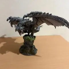 【開封済み/箱あり/国内正規品】　リオレイア希少種　クリエイターズモデル Amazon | カプコンフィギュアビルダー クリエイターズモデル 金
