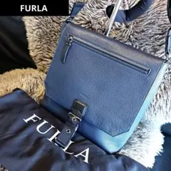 FURLA ベルト レザーショルダーバッグ ネイビー