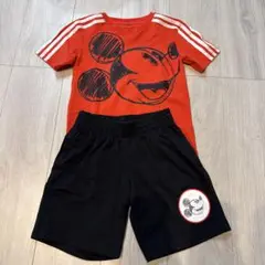 ミッキーマウス Tシャツとショートパンツセット
