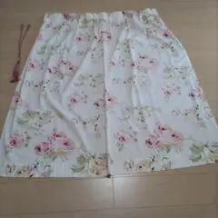 ローラアシュレイローズ　カーテン タッセル付き