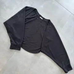 黒の長袖カーディガン　ボレロ