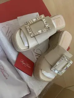 Roger Vivierクリスタルバックル ウェッジ 厚底サンダル